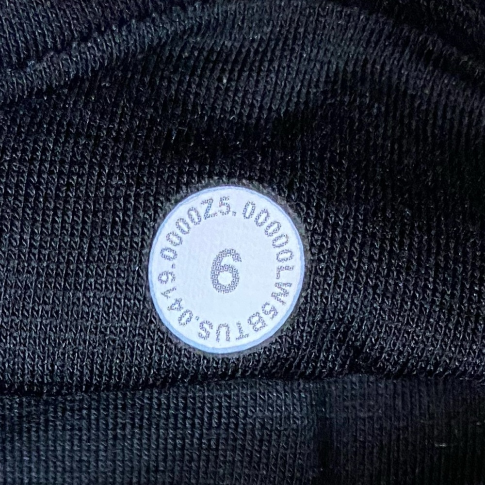 Lululemon Groove Pant Flare *Full-On Luxtreme 27"
Black - Picture 6 of 6